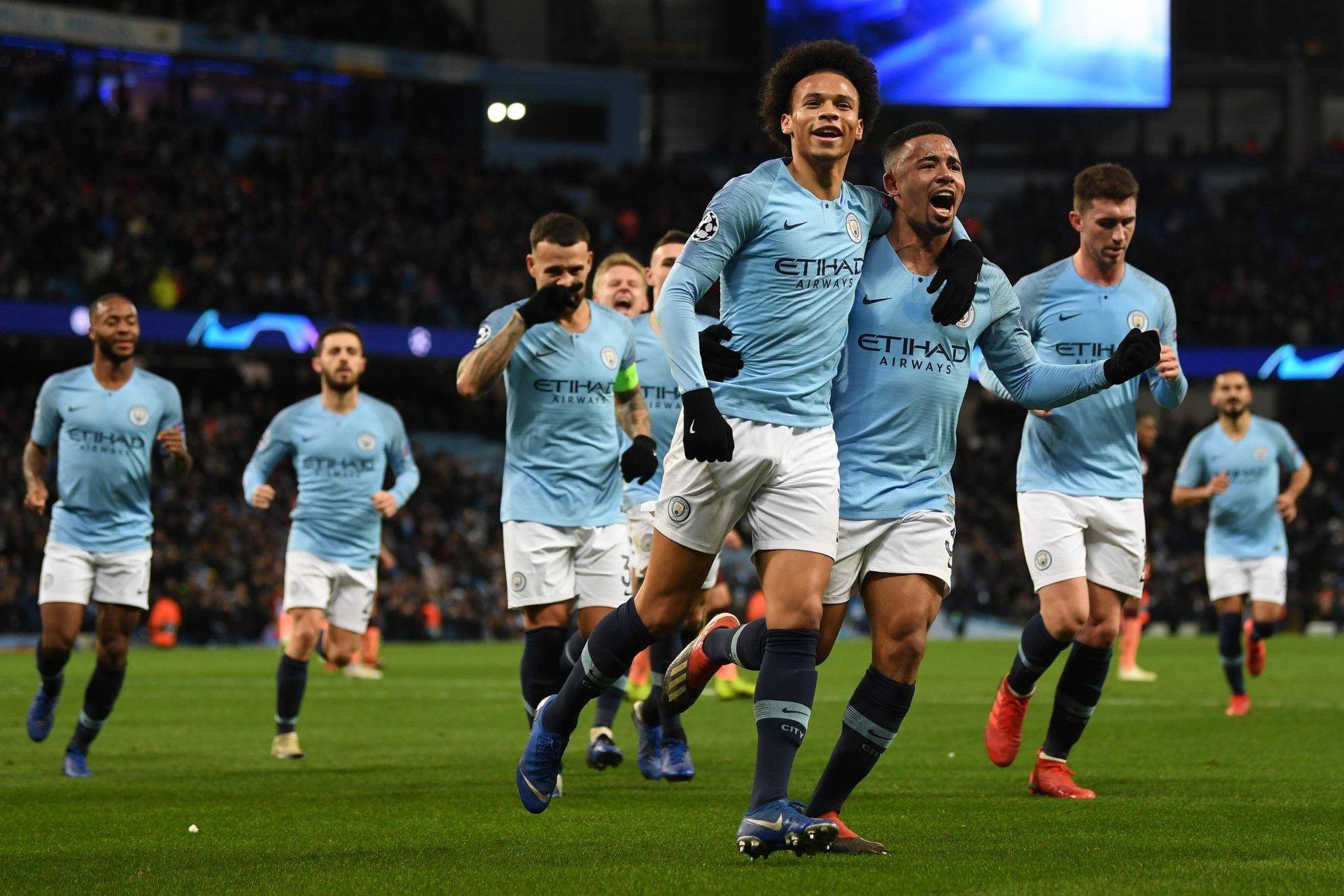 更是顽强拼 更是顽强拼