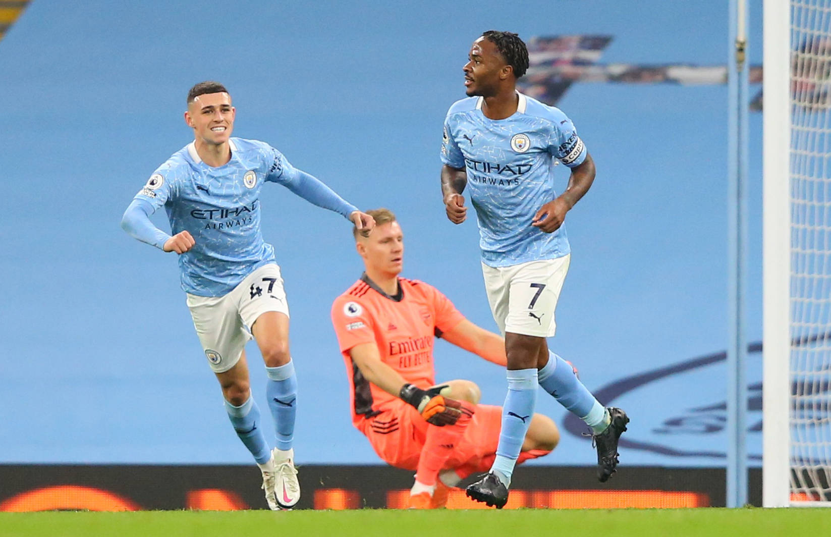 正在两端逐 正在两端逐